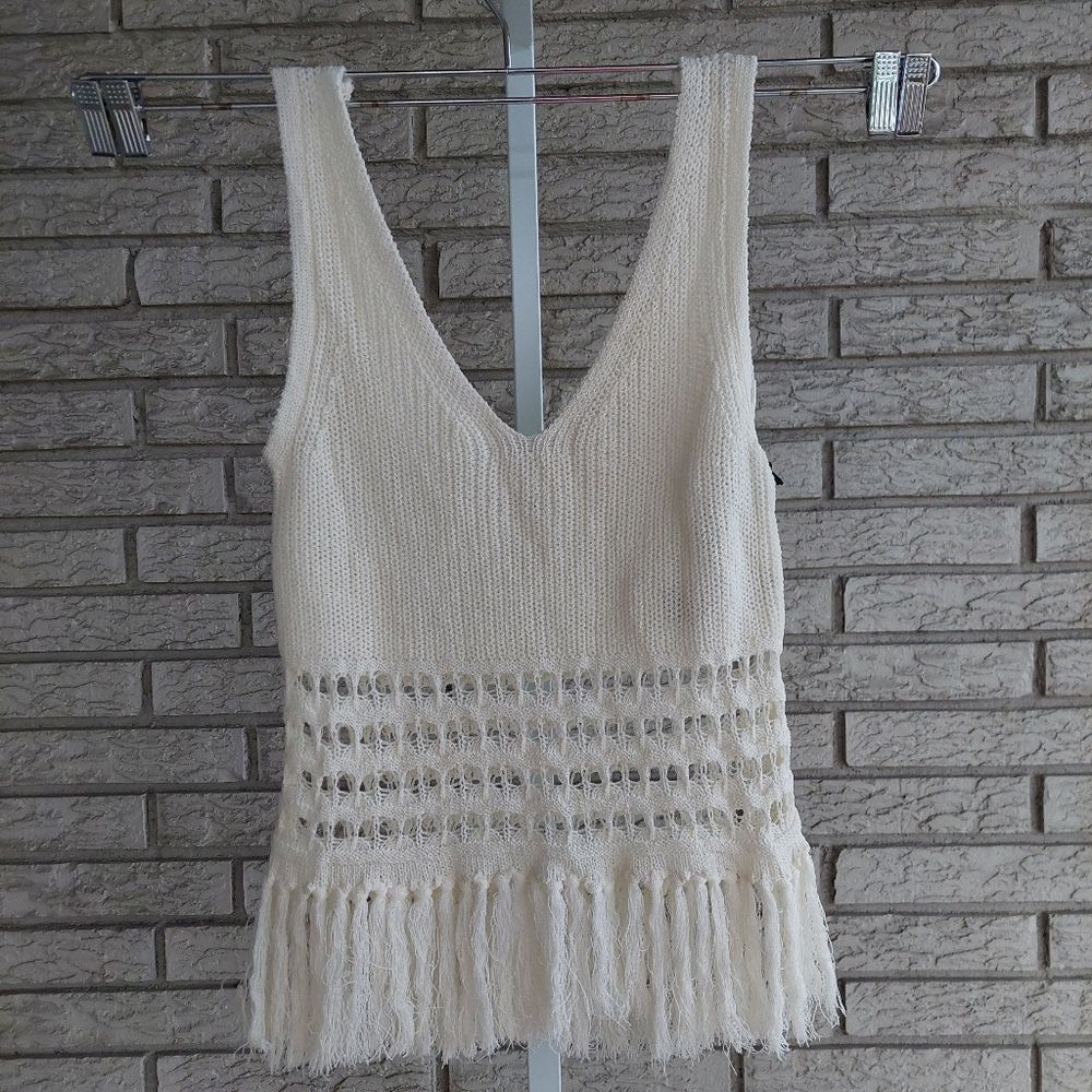Line & Dot Cream Deep V-Neck Anemoi Fringe Sweater Tank Top NWT Medium